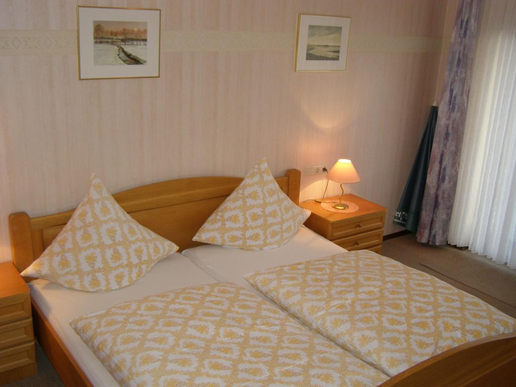 Gaestehaus Cornelia Wildensee Room photo